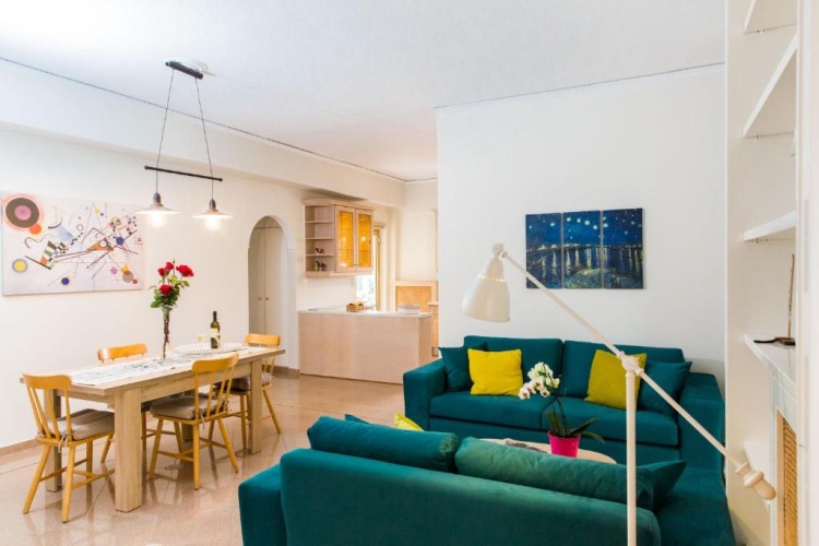 2 Bedrooms Apartment