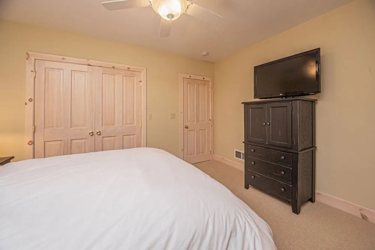 Play-a-way Chalet by Taylor Made Deep Creek