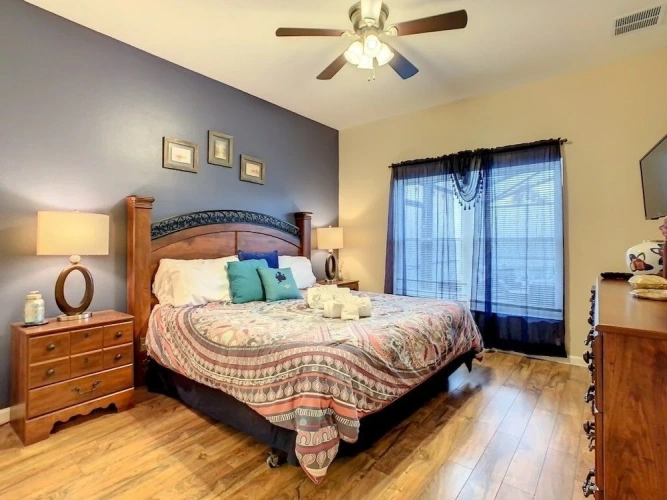 4 Bedrooms Villa
