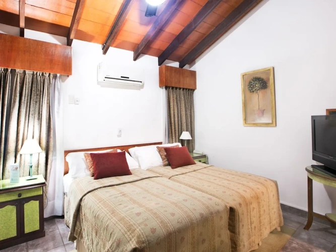 2 Bedrooms Triple Apartment
