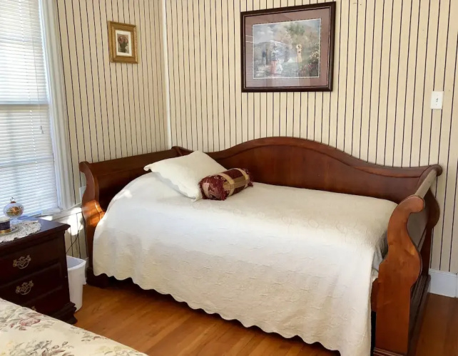 Holder House Rentals