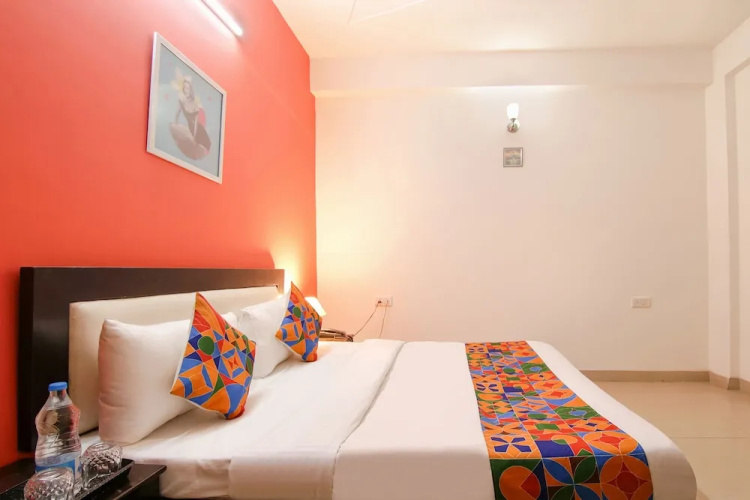 Fabhotel The Lavish Villa