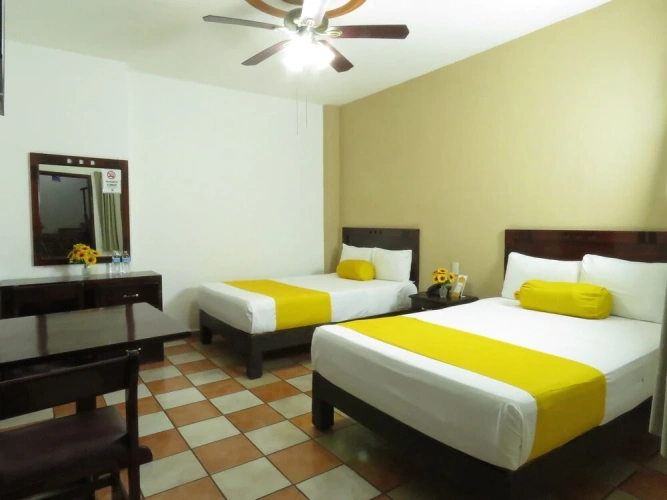 Standard Triple room
