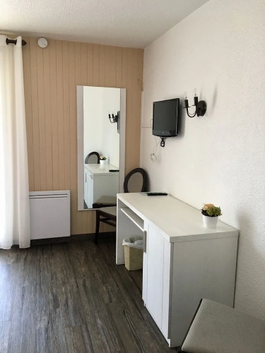 Standard Twin room with balcony
