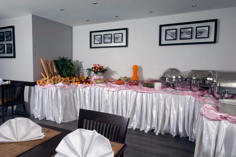 Golden Park Hotel