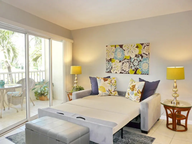 Idyllic Inland Condo With Pool and Beach Access