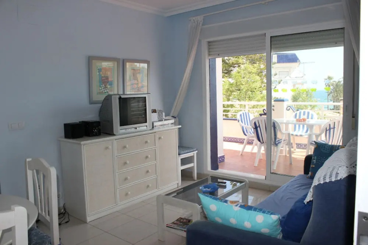 171 Medina Molins