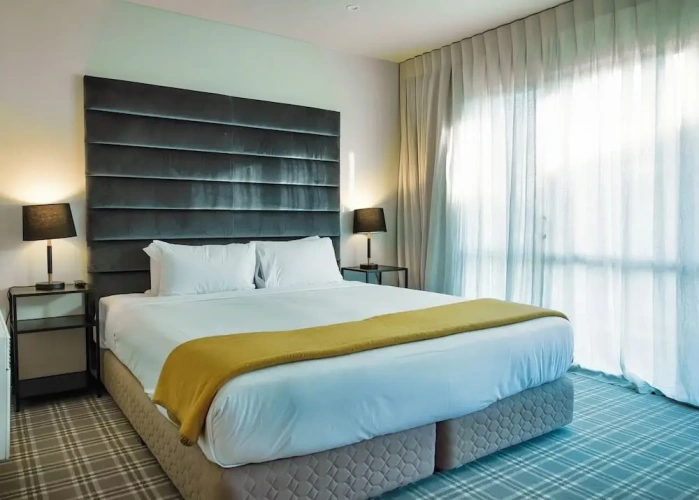 Premier room