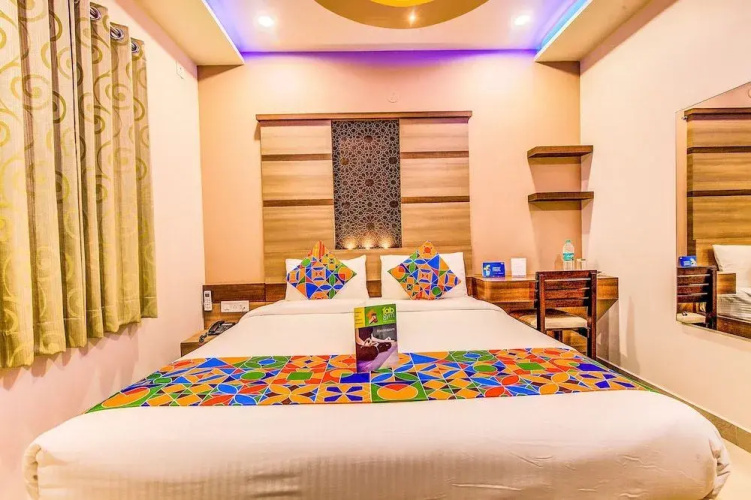 FabHotel Vipra Enclave