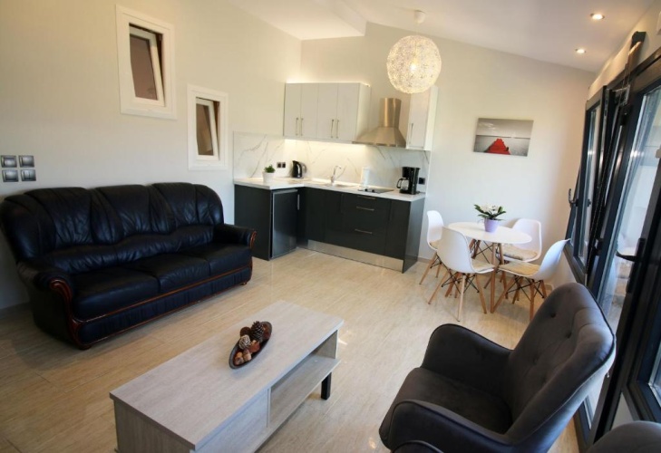 Deluxe Family room