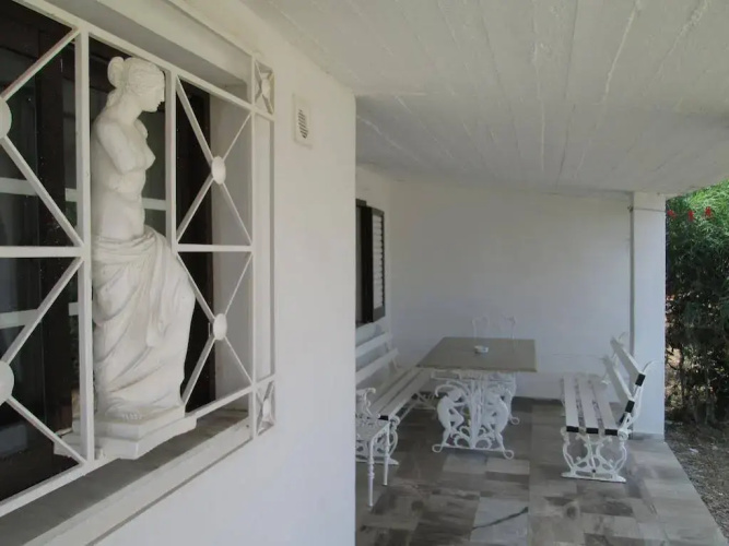 Bio House