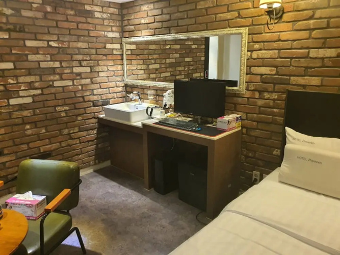Daily Heaven Hotel
