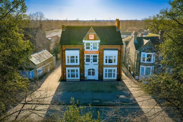 Relax Inn - Thorpe Lodge Hotel - Peterborough