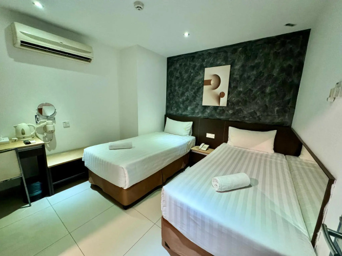 Jin Hotel