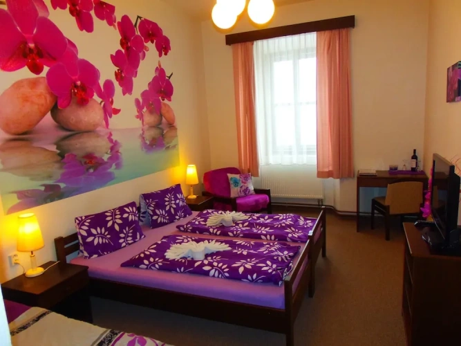 Standard Triple room