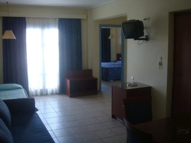 Theodorou Beach Hotel Apartments