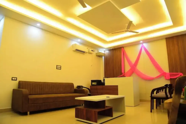 Hotel Raghav Inn