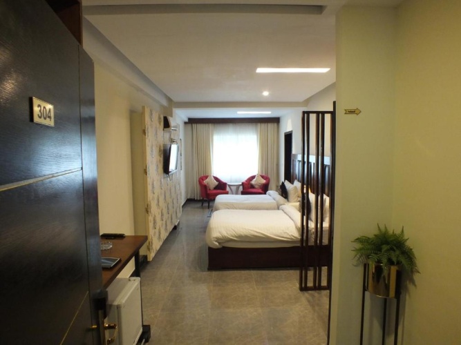 Deluxe Suite