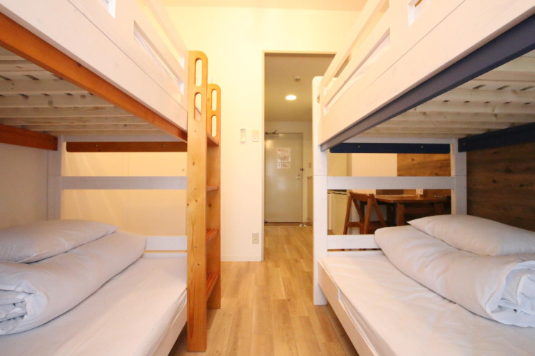 365BASE outdoor hostel