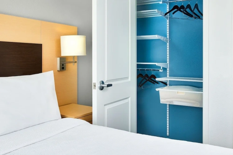 1 Bedroom Suite