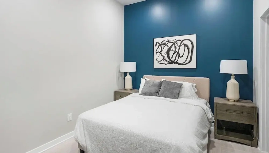 3 Bedrooms Apartment