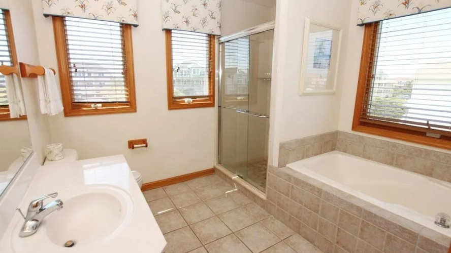 Coastal View IV - 6 Br Home