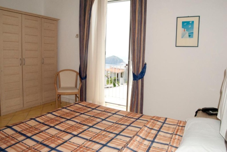 Standard Double room with sea view