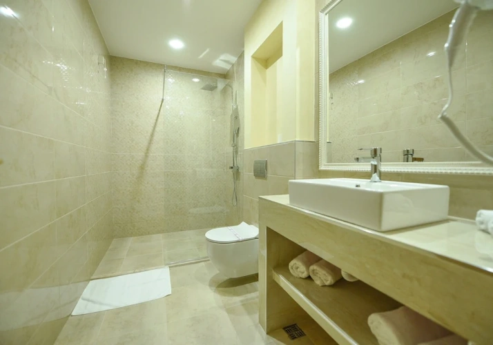 Standard Twin room with balcony