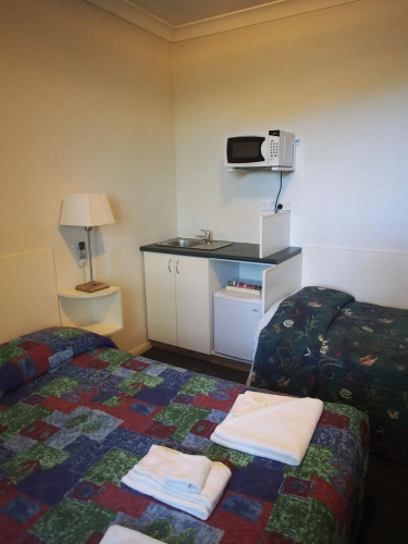 Linwood Lodge Motel