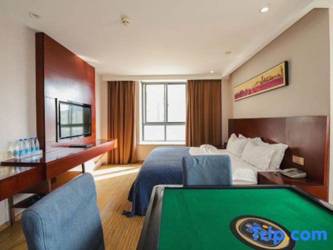 Standard Double room with view