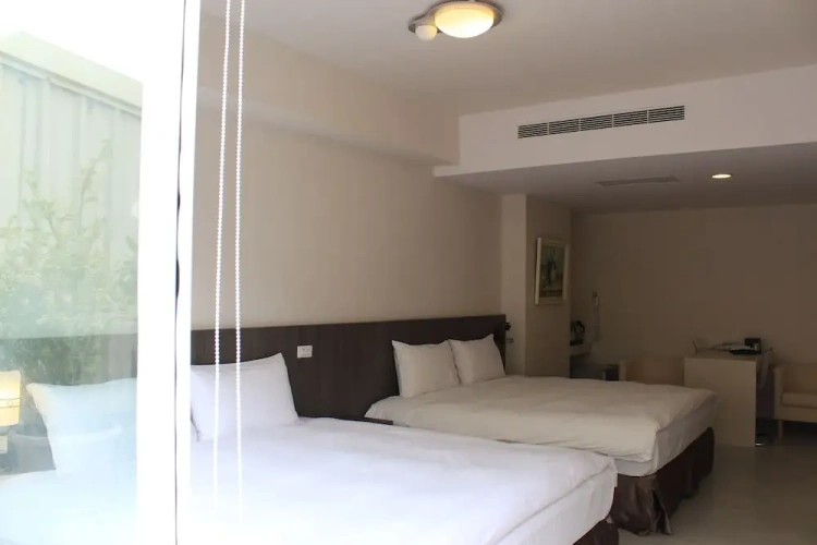 Suite with balcony