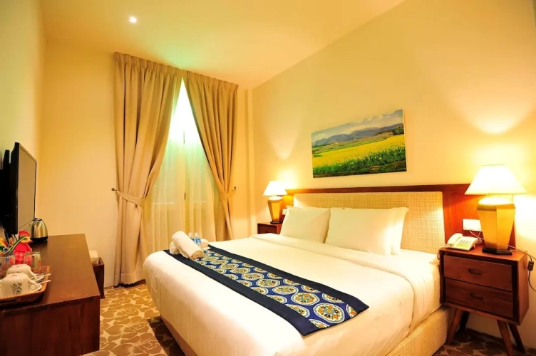 Standard Double room with city view