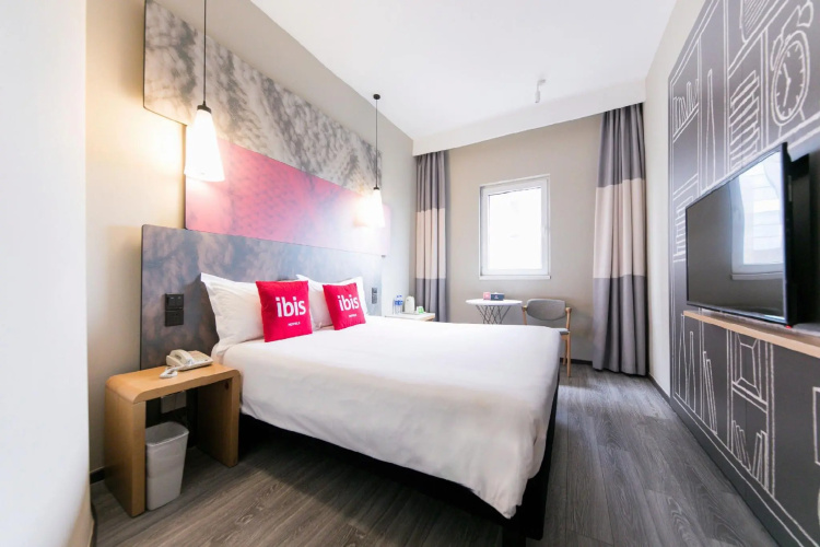 ibis Shanghai Chengshan Road Hotel
