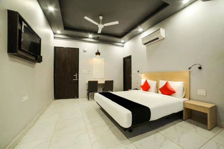 Classic Triple room