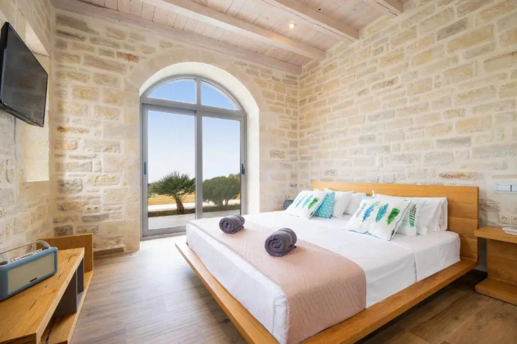 Villa Aurora Luxurius Living