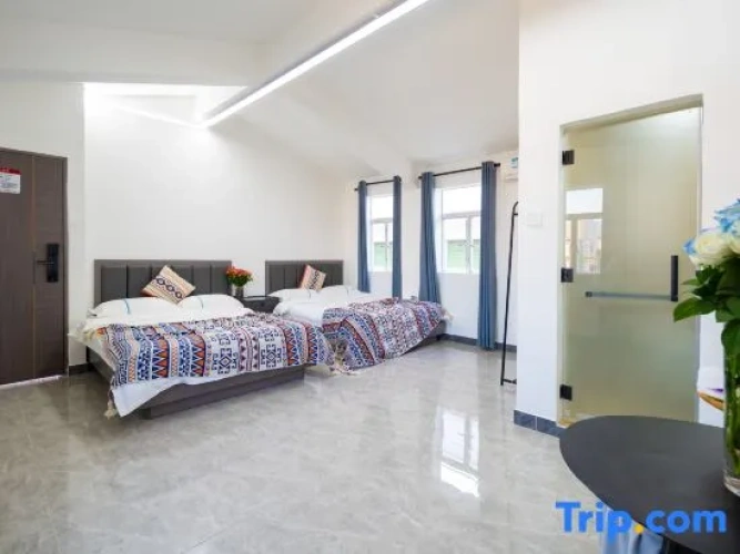 Standard Twin room with sunset view