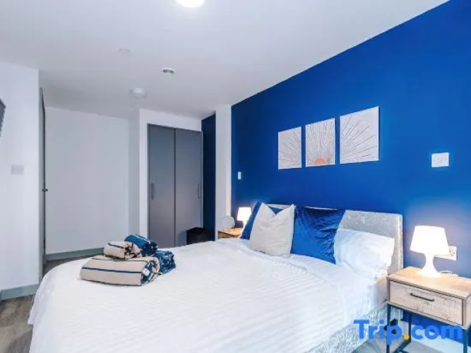 Central Liverpool Apartment | Work & Long Stays