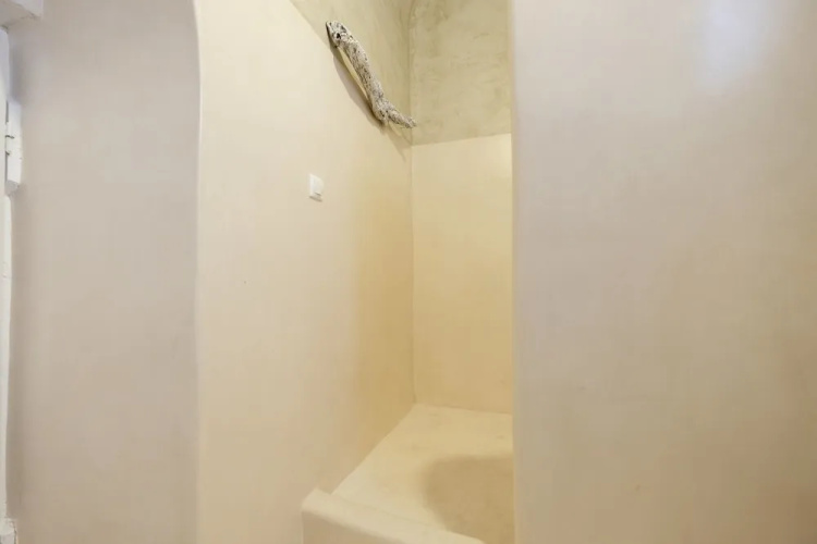 DeltaMi Santorini