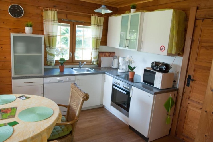 3 Bedrooms Cottage