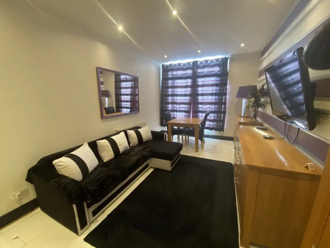 2 Bedroom Gray Apartment Blackpool