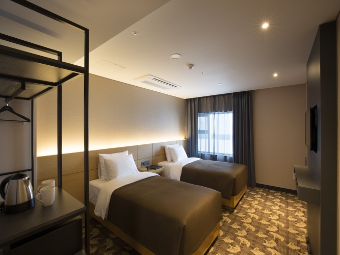 Standard Twin room