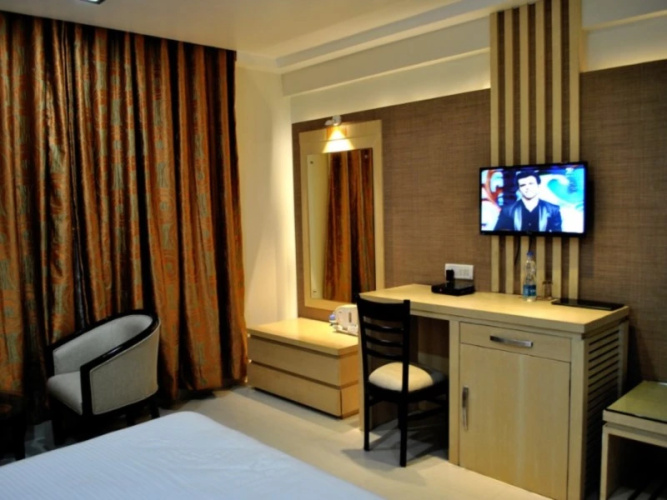 The Sapphire Grand
