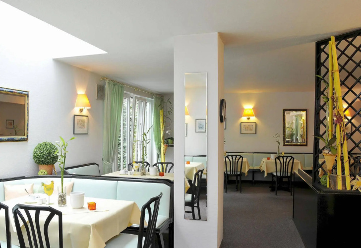 Garden Hotel