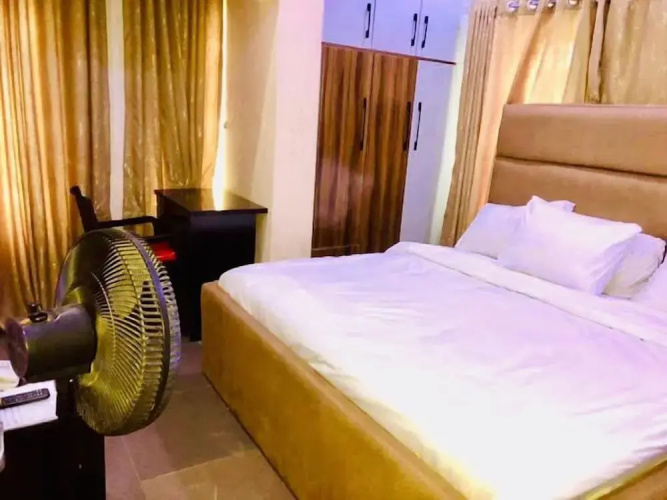 Mace Hotel and Apartments
