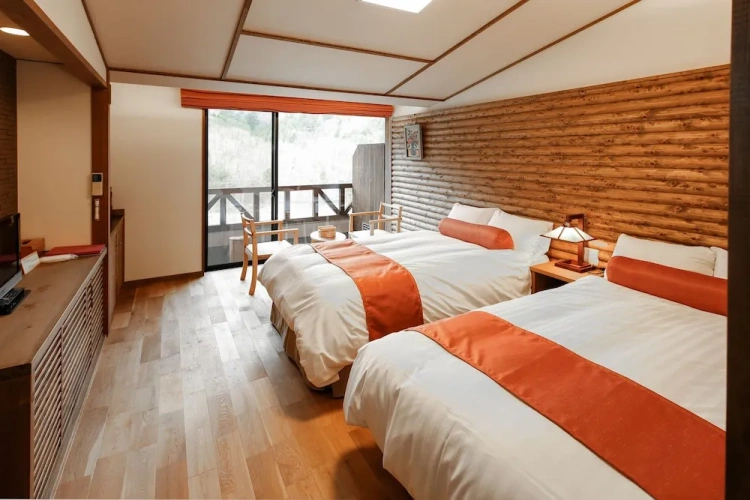 Lodge-style Twin room