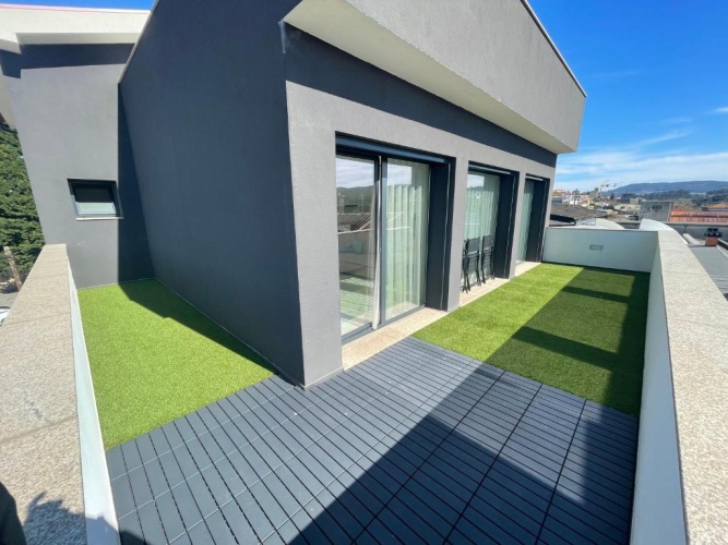 3 Bedrooms Apartment