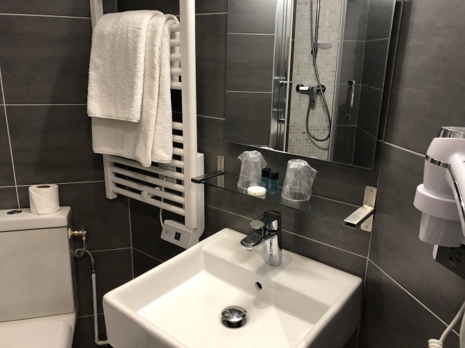 Alane Hotel photo 23