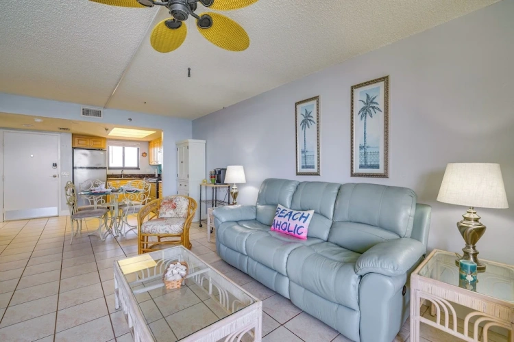1 Bedroom Apartment with balcony