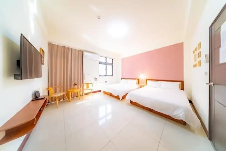 Standard Quadruple room with balcony