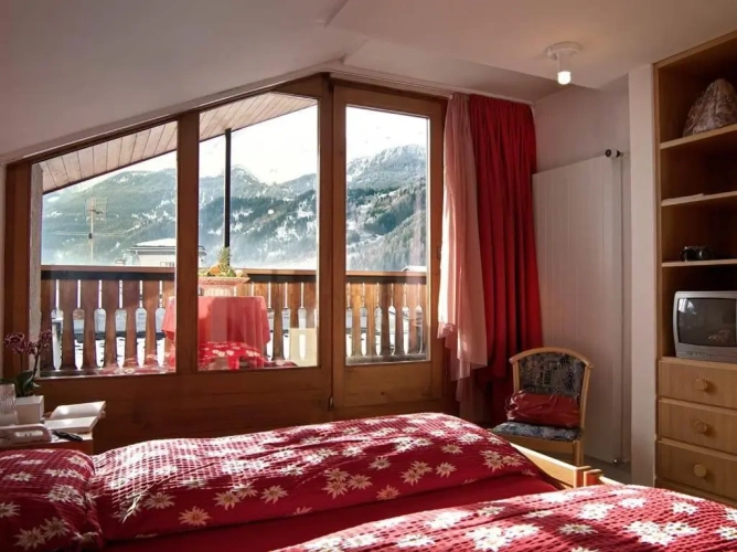 Standard Twin room with balcony